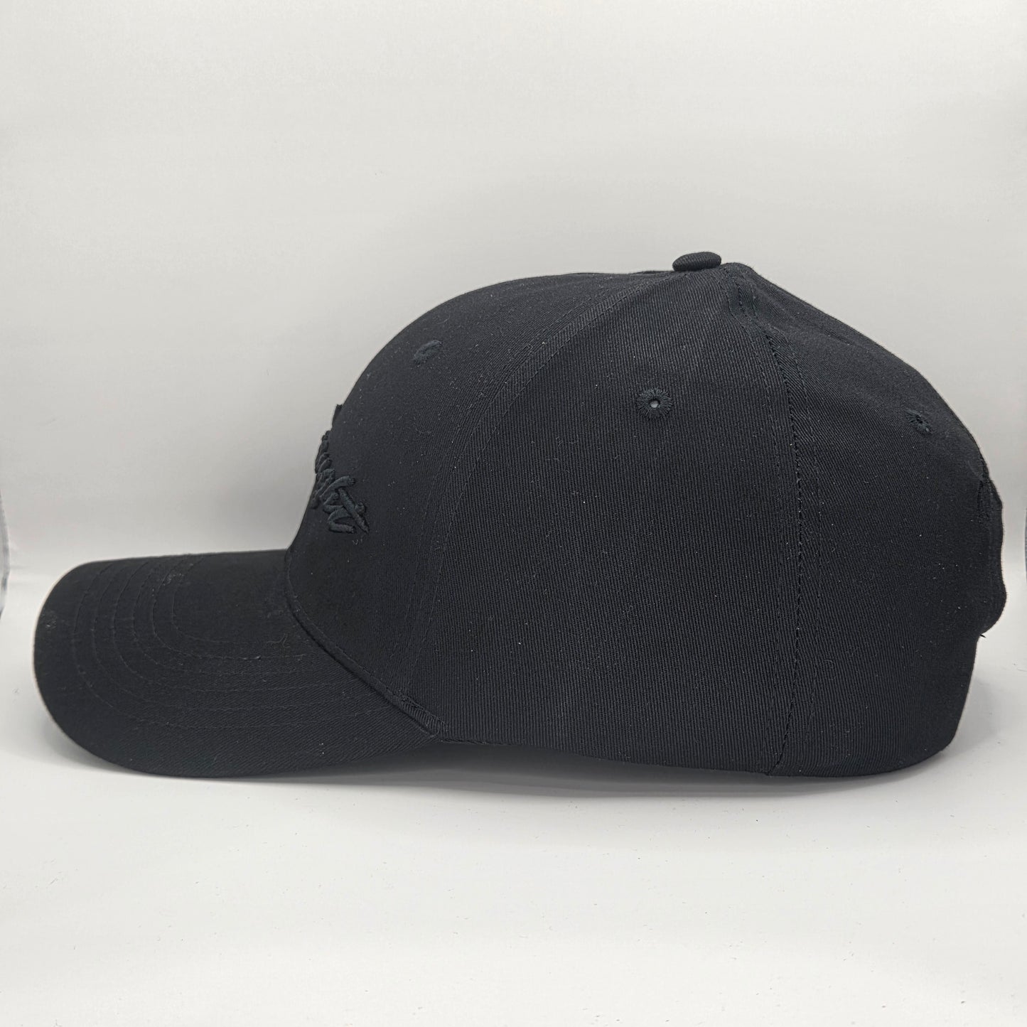Dreadnought 6-Panel Snapback – Blacked out