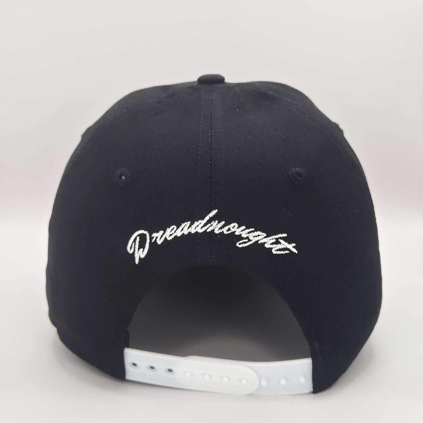Dreadnought 6-Panel Snapback – Black & White